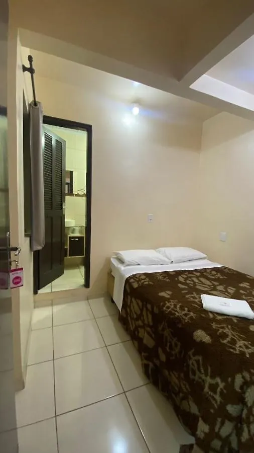 Hotel Zata - Economico Крисиума 2*,